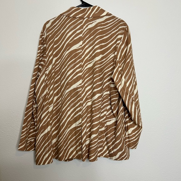 NWT - A NEW DAY- Zebra Print Color Brown Blazer Size 1X - Picture 2 of 4